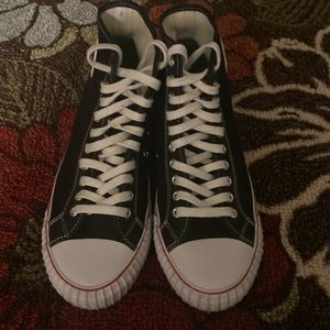 Men’s black and white PF Flyers In excellent condition size 11